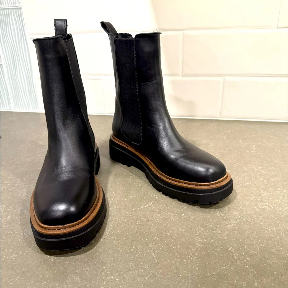 NWOT Steve Madden Pressley Chelsea Boot. Women’s size 8 - Picture 1 of 7